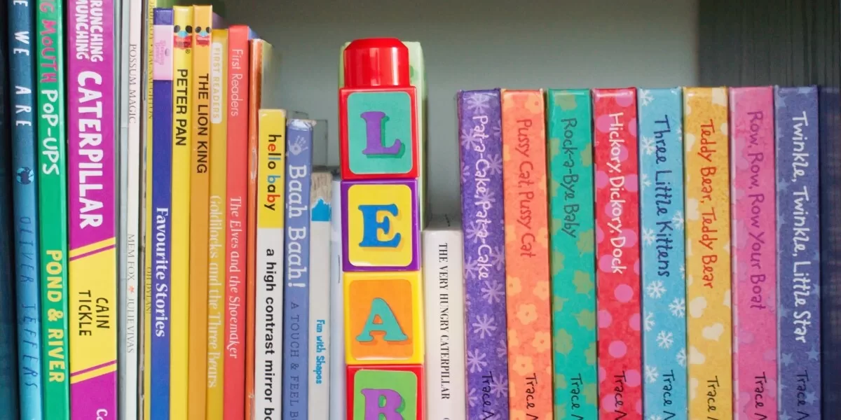 Chiar dacă este vorba despre grădiniță sau despre primele clase de școală, este bine să începeți să conturați un program de studiu