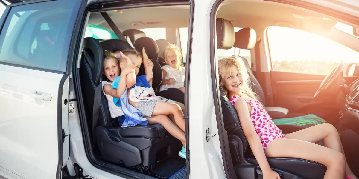 Traficul poate crea un cadru relaxat în care copiii să vorbească despre cum se simt