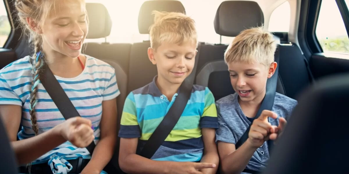 Traficul poate fi un moment ideal pentru a discuta despre ce au învățat copiii la școală