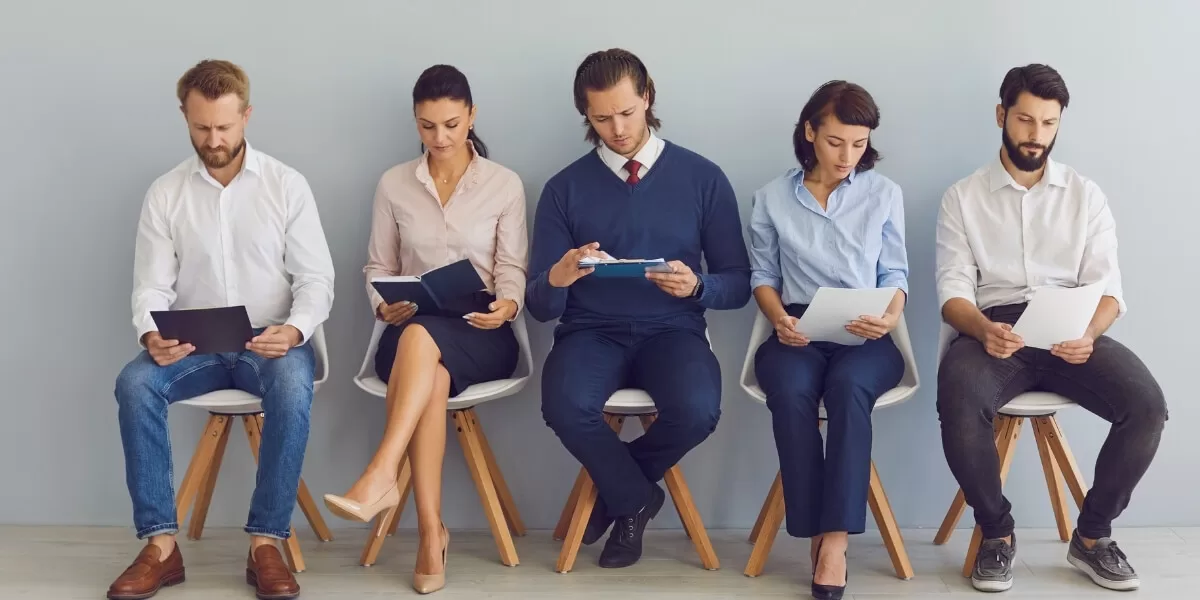 Interviurile de angajare pot deveni dificile, mai ales când apar întrebări personale irelevante pentru job